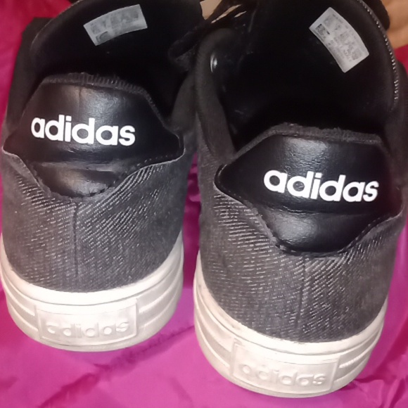 Sneaker 👞 - Picture 3 of 8